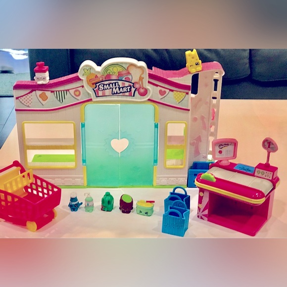 Shopkins Small Mart Complete Set + 5 Extra Figurines - Picture 1 of 3